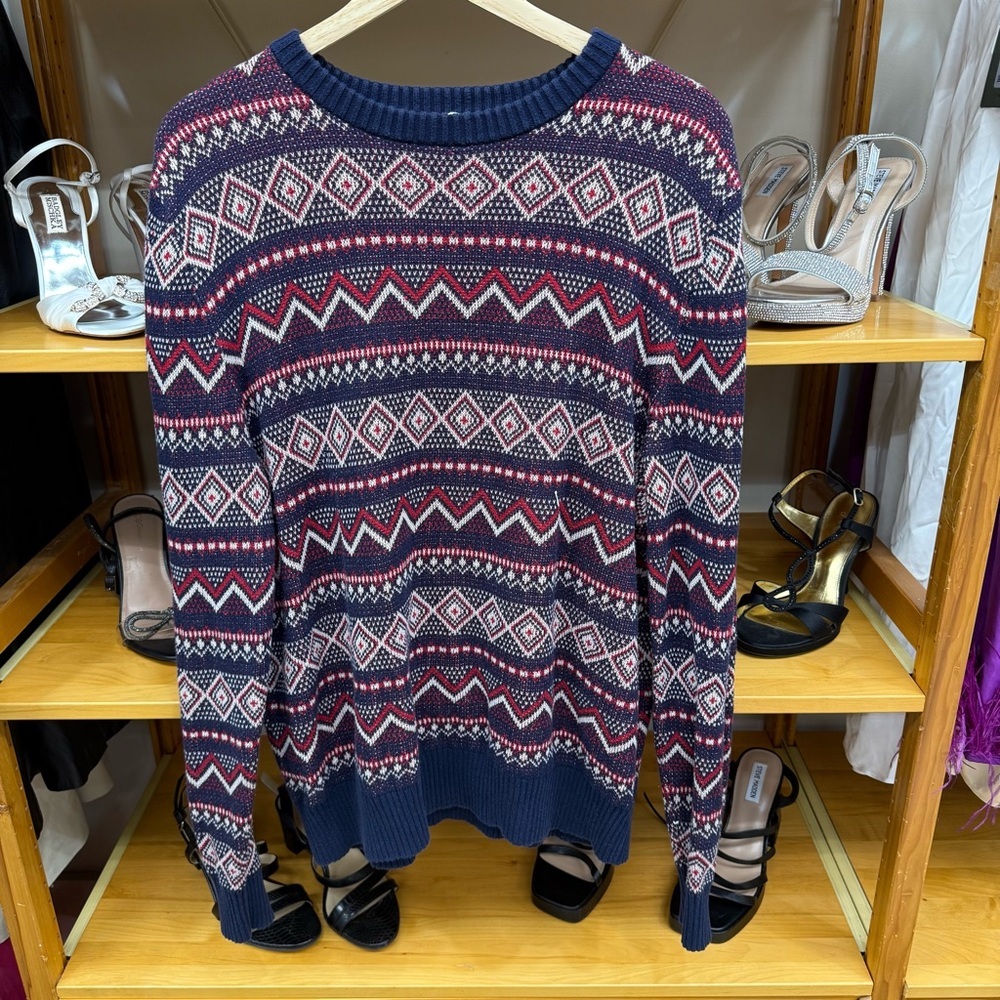 Vintage Merona Navy and Red Patterned Crewneck Sweater